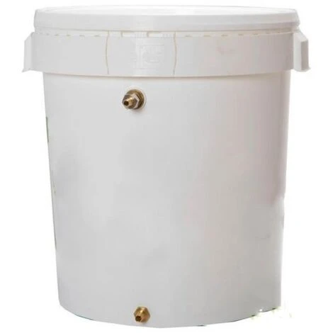 Regulierender Wassertank Mit Einem Fassungsvermögen Von 30 Litern